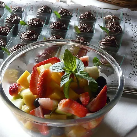 Pronstorfer Krug Hotel